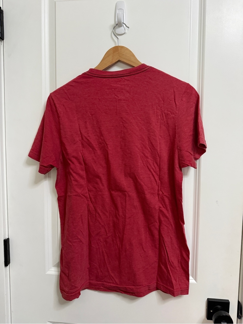 Hurley Red Crew Neck Logo Short Sleeve Tee - Picture 3 of 3